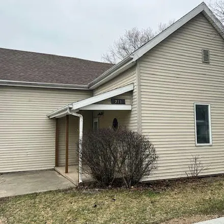 Buy this 3 bed house on 876 East Chestnut Street in Ames, Crawfordsville
