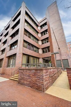 Rent this 2 bed apartment on 325 Cherry Street in Philadelphia, PA 19106
