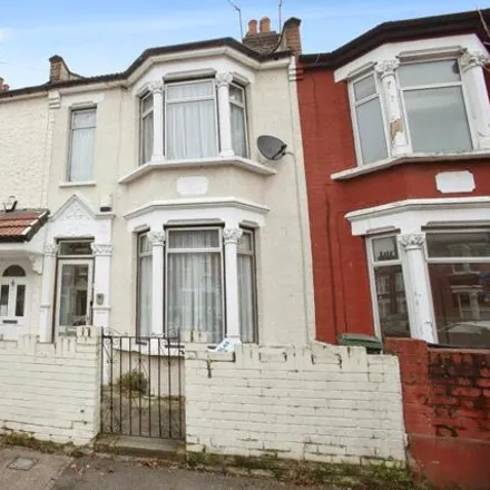 Buy this 3 bed townhouse on 29 Blenheim Road in London, E17 6HS