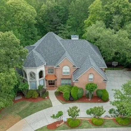 Image 1 - 8200 Sentinae Chase Drive, Roswell, GA 30076, USA - House for sale