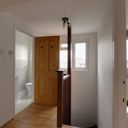Rent this 1 bed apartment on Finchley Catholic High School in Holden Road, London