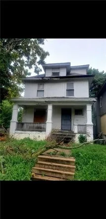 Buy this 4 bed house on 2928 Brooklyn Avenue in Kansas City, MO 64109