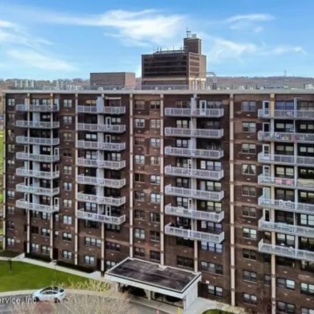 Buy this 1 bed apartment on 1100 Clove Road in New York, NY 10301