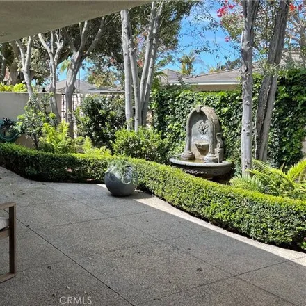 Image 4 - 1080 Granville Drive, Newport Beach, CA 92660, USA - House for sale