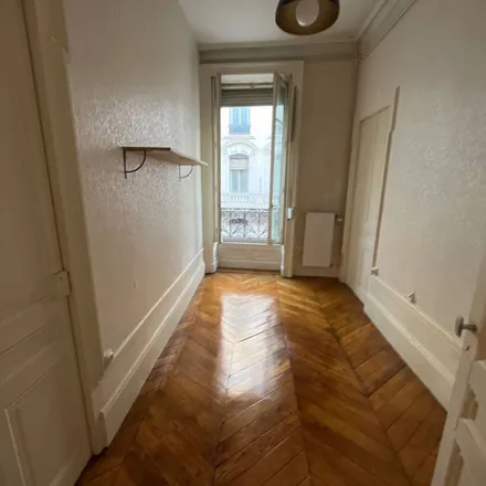 Image 6 - 1 Quai Tilsitt, 69002 Lyon 2e Arrondissement, France - Apartment for rent
