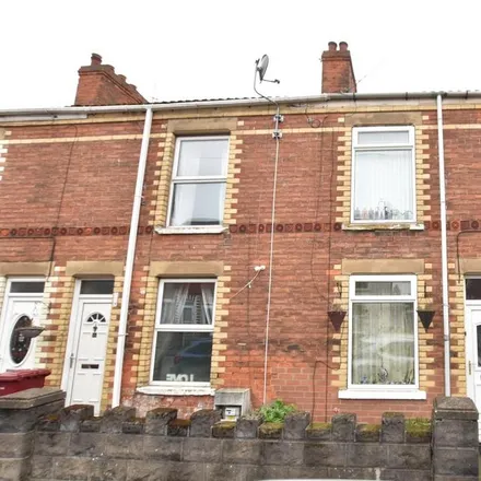 Rent this 3 bed townhouse on Victoria Road in North Lincolnshire, DN16 2SA