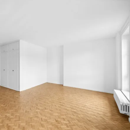 Image 2 - Boulevard James-Fazy 6, 1201 Geneva, Switzerland - Apartment for rent