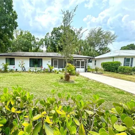 Buy this 3 bed house on 883 22nd Place in Vero Beach, FL 32960