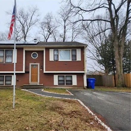 Buy this 3 bed house on 33 Sachem Road in East Providence, RI 02915