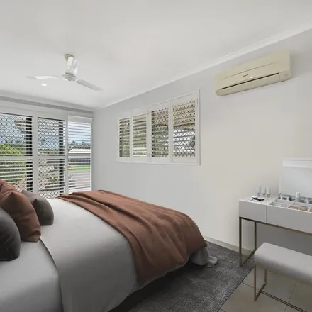 Image 3 - Sturt Street, West End QLD 4810, Australia - Apartment for rent