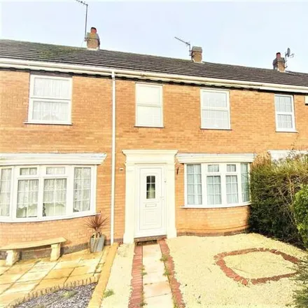Rent this 2 bed townhouse on Oxford Close in Horeston Grange, CV11 6HG