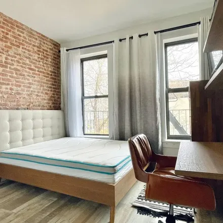 Image 2 - 425 Wythe Ave, Brooklyn, NY 11249, USA - Room for rent