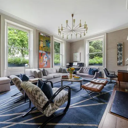 Rent this 4 bed apartment on Shampoo in Regent's Park Road, Primrose Hill