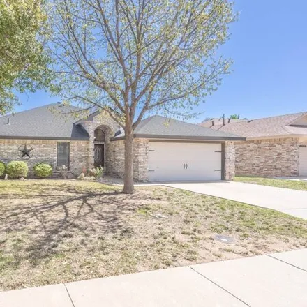 Image 2 - 3480 Crestmont Drive, Midland, TX 79707, USA - House for sale