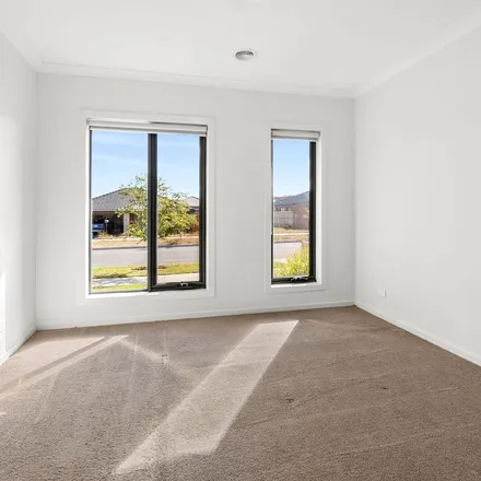 Rent this 4 bed apartment on Patriot Crescent in Smythes Creek VIC 3358, Australia