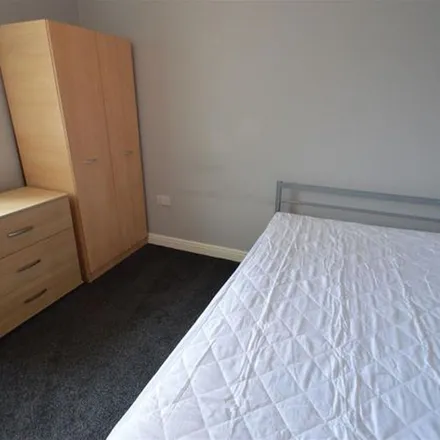 Image 2 - Loreto College, Bold Street, Manchester, M15 4AG, United Kingdom - Apartment for rent