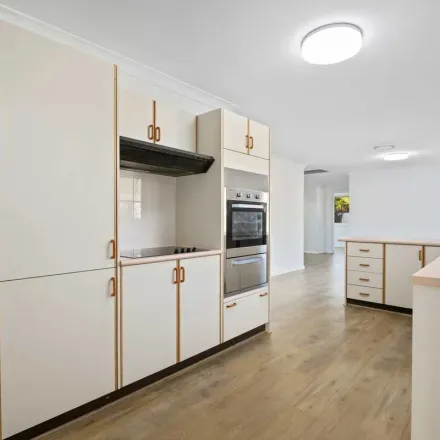 Image 2 - 36 Epsom Road, Chipping Norton NSW 2170, Australia - Apartment for rent