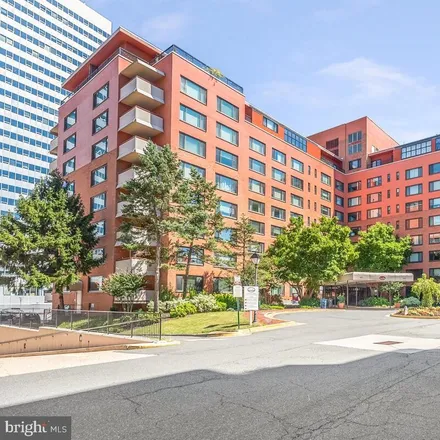 Buy this 1 bed condo on River Place East in 1021 Arlington Boulevard, Radnor Heights