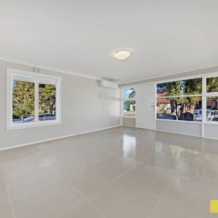 Rent this 4 bed apartment on 9 Luzon Avenue in Lethbridge Park NSW 2770, Australia