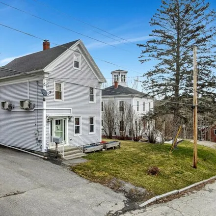 Buy this 3 bed house on 7 Church Street in Richmond, ME 04357