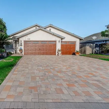 Image 2 - 9237 Elm Vista Drive, Downey, CA 90242, USA - House for sale