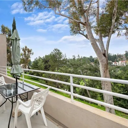 Image 3 - 23241 Cherry Hills Street, Mission Viejo, CA 92692, USA - Condo for sale