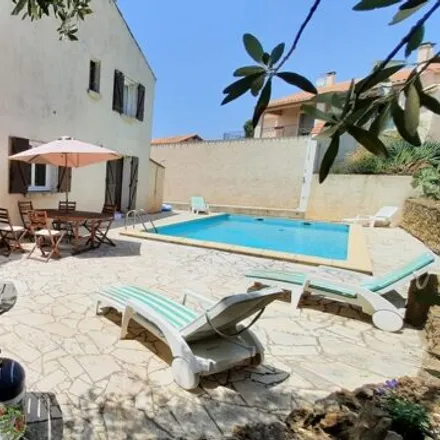 Buy this 5 bed house on Puimisson in Hérault, France