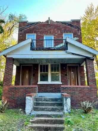 Buy this 2 bed house on 4024 Maffitt Avenue in St. Louis, MO 63113