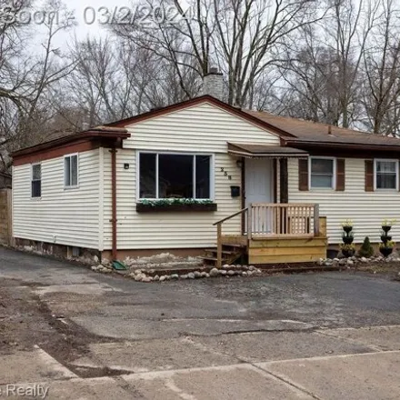 Buy this 3 bed house on Voorheis Street in Pontiac, MI 48328