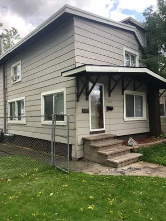 Rent this 3 bed house on 1124 Cumming Avenue