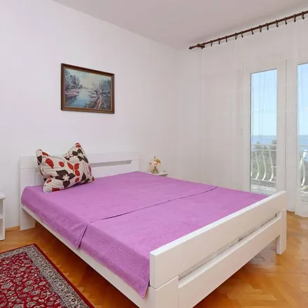 Rent this 3 bed apartment on 51252 Klenovica