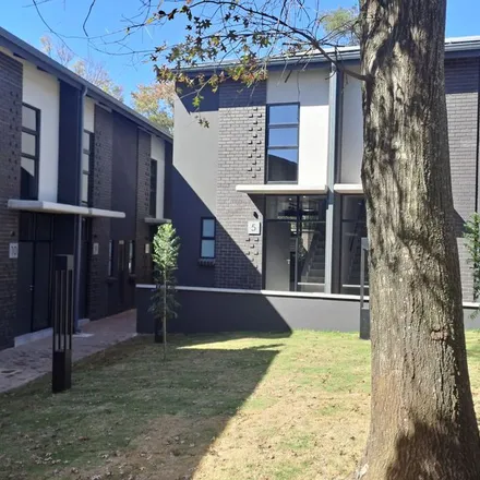 Rent this 1 bed townhouse on mbt in Garstfontein Drive, Alphenpark