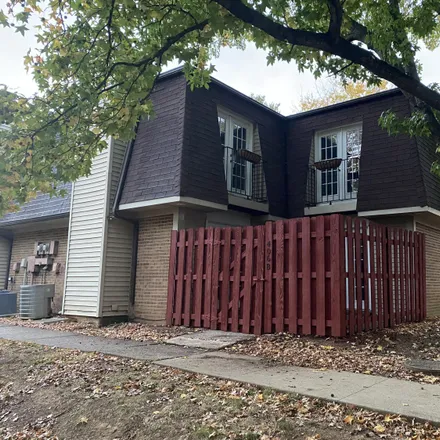 Buy this 2 bed house on 406 Darby Creek Road in Cadentown, Lexington