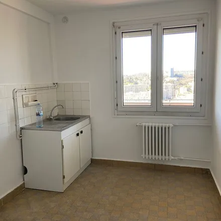 Rent this 3 bed apartment on 3 Place de l'Hôtel de Ville in 42000 Saint-Étienne, France