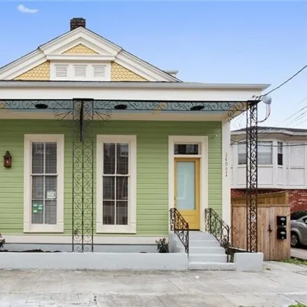 Buy this 6 bed townhouse on 2406 Baronne Street in New Orleans, LA 70113