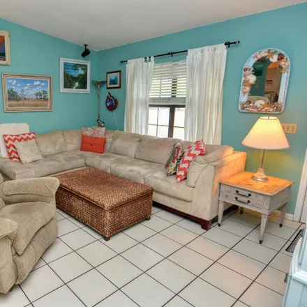 Image 5 - 2181 Southwest Bayshore Boulevard, Port Saint Lucie, FL 34984, USA - House for sale