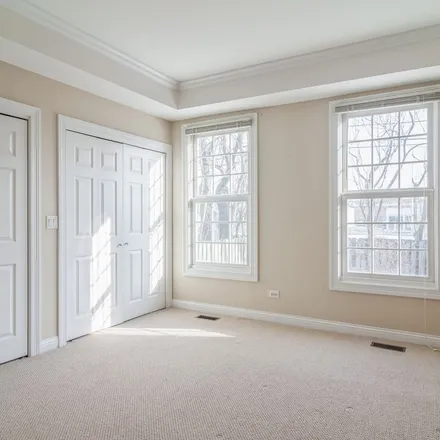 Image 5 - 265 South Evergreen Avenue, Arlington Heights, IL 60005, USA - Apartment for rent