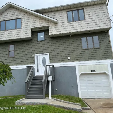 Buy this 4 bed house on 905 Harris Avenue in Union Beach, Monmouth County