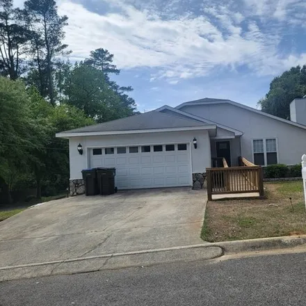 Rent this 3 bed house on 2801 Pineview Road in Kennelworth, Augusta