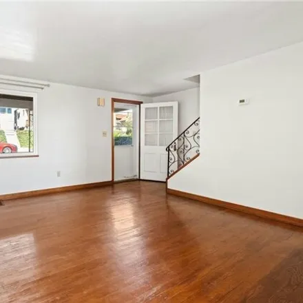 Image 4 - 74 Montclair Ave, Pittsburgh, Pennsylvania, 15229 - House for sale