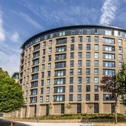 Rent this 3 bed apartment on Lincoln Apartments in Lexington Gardens, Attwood Green
