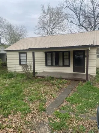 Buy this 2 bed house on 132 Bishop Street in Booneville, MS 38829