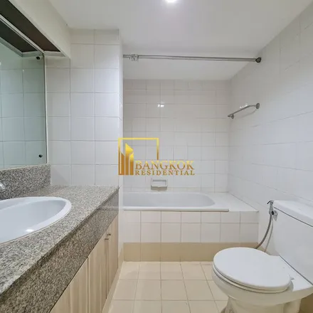 Rent this 1 bed apartment on Baan Suanpetch in Soi Sukhumvit 39, Vadhana District