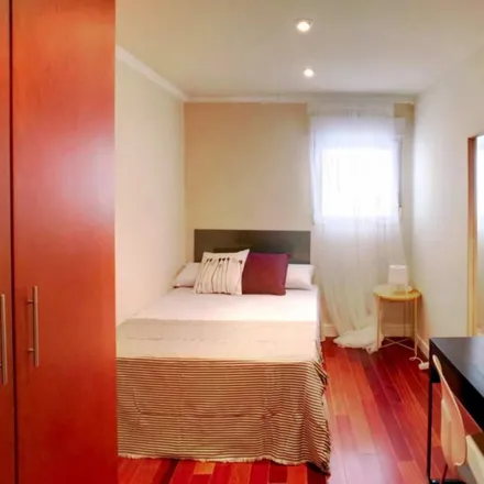 Rent this 6 bed room on Calle de San Bernardo in 4, 28013 Madrid