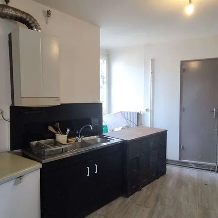 Rent this 4 bed apartment on 3 Rue Étroite in 07100 Annonay, France