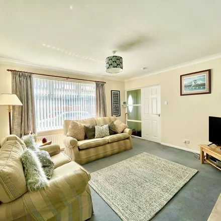 Image 7 - Broomley Walk, Newcastle upon Tyne, NE3 2BH, United Kingdom - Apartment for rent