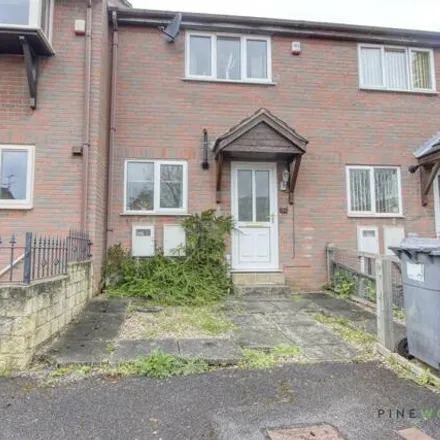 Buy this 2 bed townhouse on Ringer Way in Clowne, S43 4DW