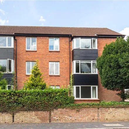 Rent this 2 bed apartment on Avondale Court in Upper Lattimore Road, St Albans