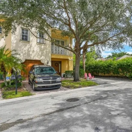 Image 3 - Palm Beach Trace Drive, Royal Palm Beach, Palm Beach County, FL 33411, USA - House for sale