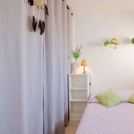 Rent this 1 bed apartment on Sainte-Maxime in Avenue Charles de Gaulle, 83120 Sainte-Maxime